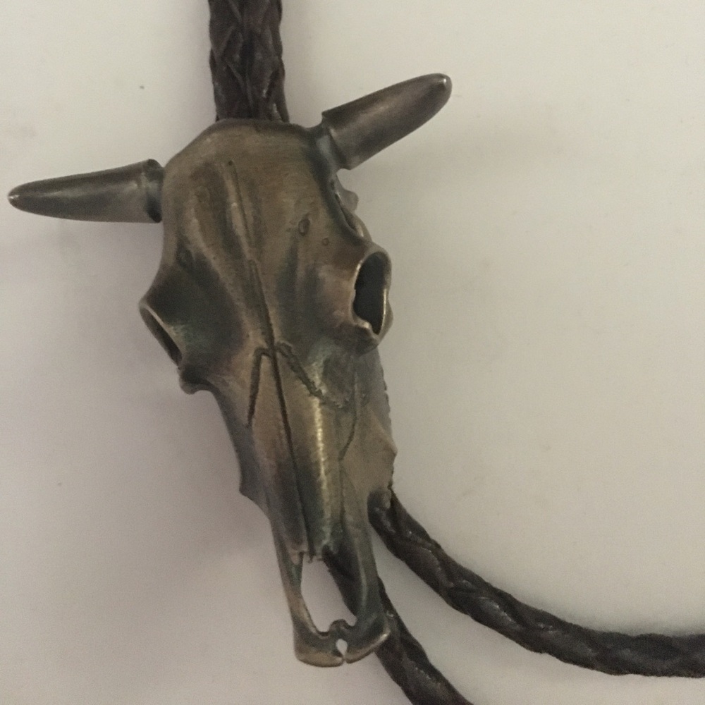 Steer Skull Bolo bronze tie. NWT